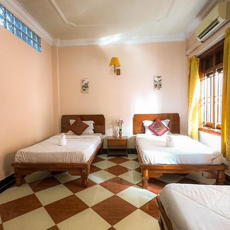 Nawin Palace Guesthouse Phnom Penh Dış mekan fotoğraf