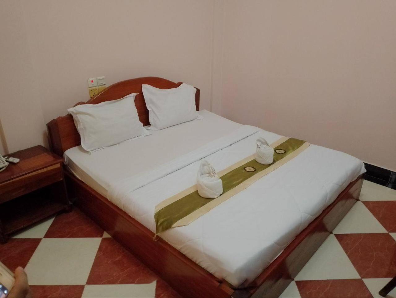 Nawin Palace Guesthouse Phnom Penh Dış mekan fotoğraf