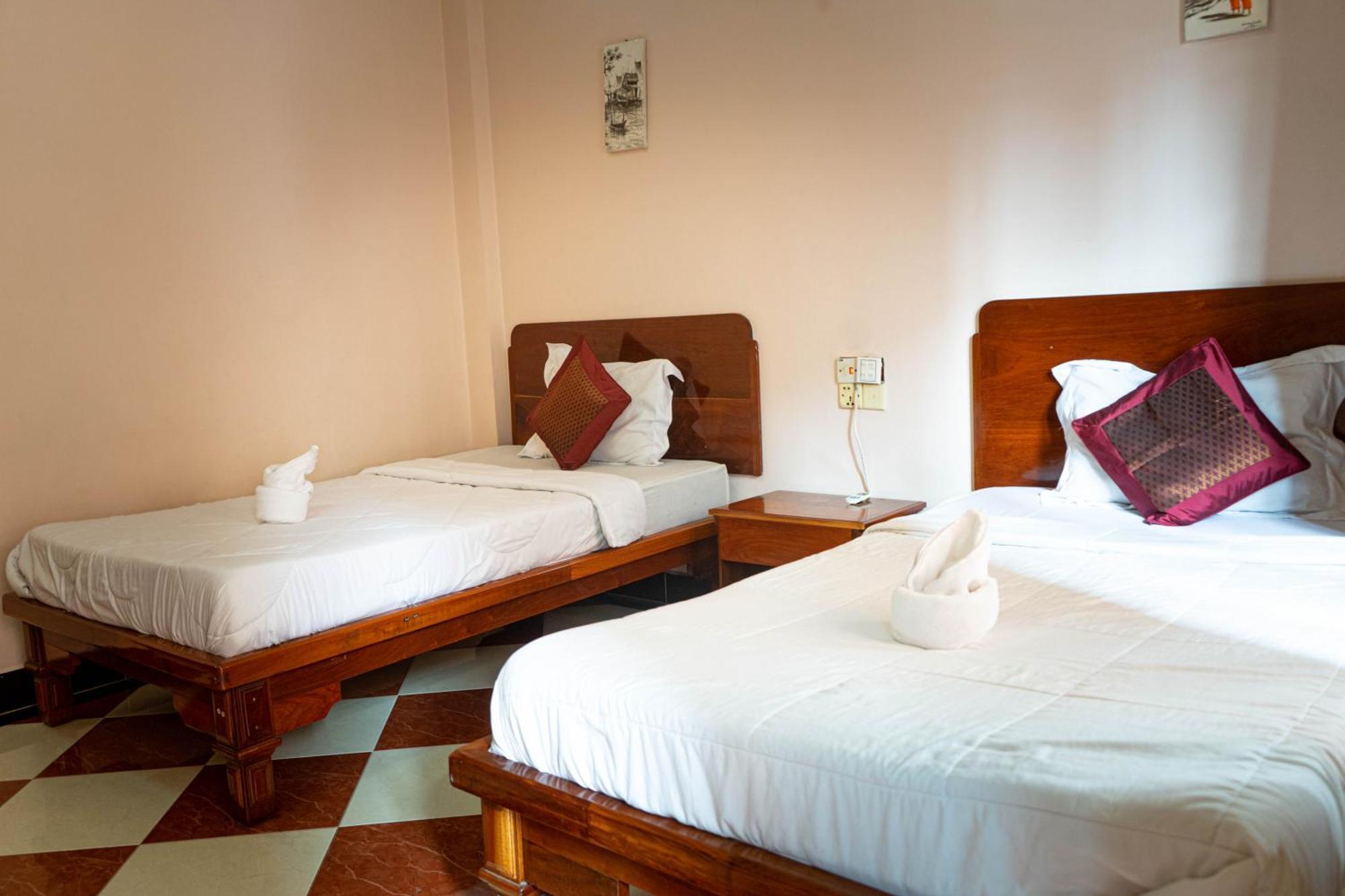 Nawin Palace Guesthouse Phnom Penh Dış mekan fotoğraf