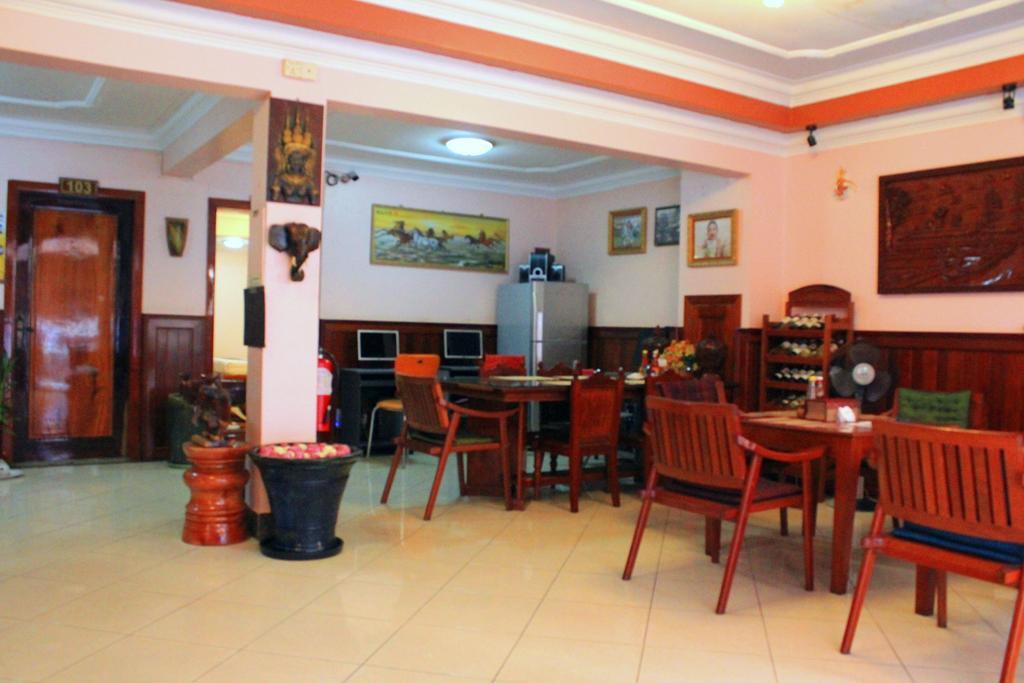 Nawin Palace Guesthouse Phnom Penh Dış mekan fotoğraf