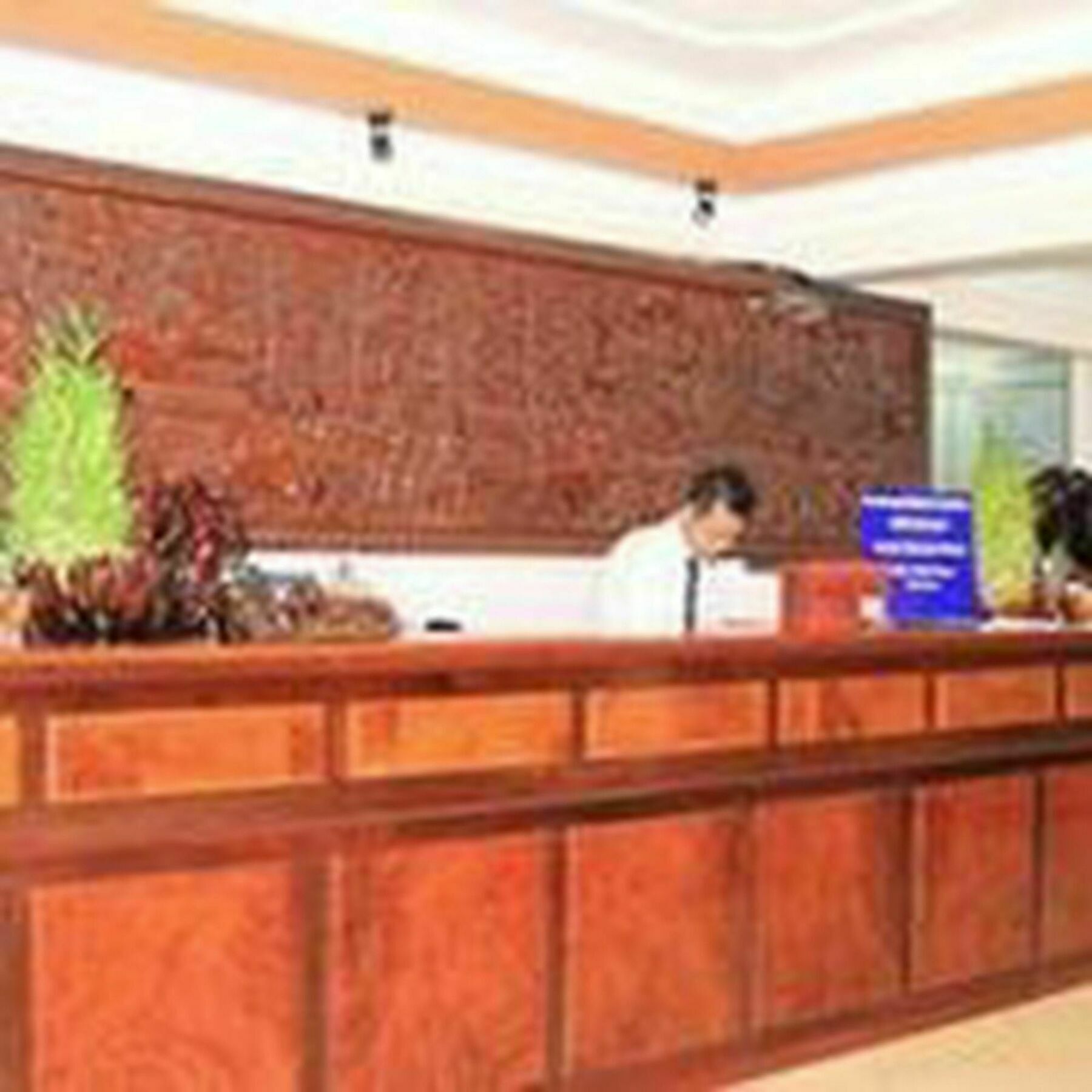 Nawin Palace Guesthouse Phnom Penh Dış mekan fotoğraf